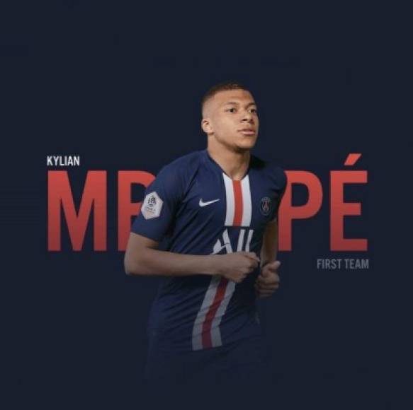 Kylian Mbappé publicó un tuit que bien puede entenderse como un mensaje de que seguirá ligado al PSG... al menos durante la próxima temporada. 'Esto es París 19/20', escribió el delantero francés. Un mensaje que acompañó con una imagen suya vestido con la nueva camiseta del PSG.