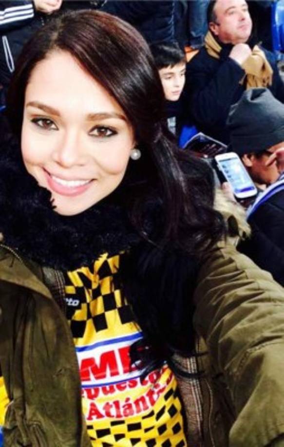 Así luce Sirey Morán la camiseta del equipo aurinegro.