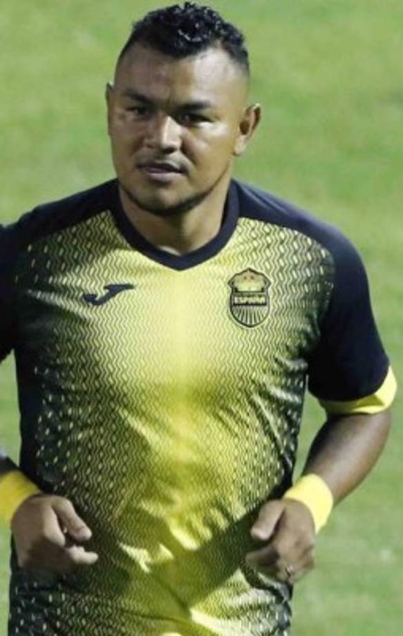 Mario Martínez: El volante zurdo ha estado en pláticas avanzadas con Marathón luego de que fue dado de baja en el Real España.