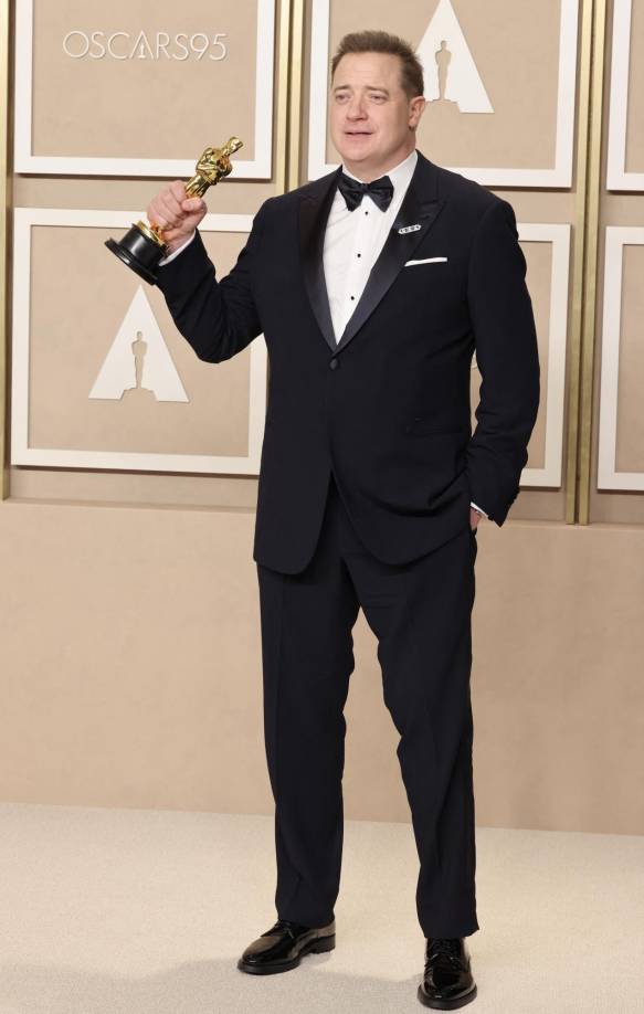 La estrella también luchó con problemas relacionados con su salud, particularmente mientras filmaba La Momia. El rodaje en Marruecos fue uno de los más duros que recuerda por las picaduras de serpientes y las temperaturas extremas, además de los daños físicos que sufrió por las acrobacias que su personaje realizaba.