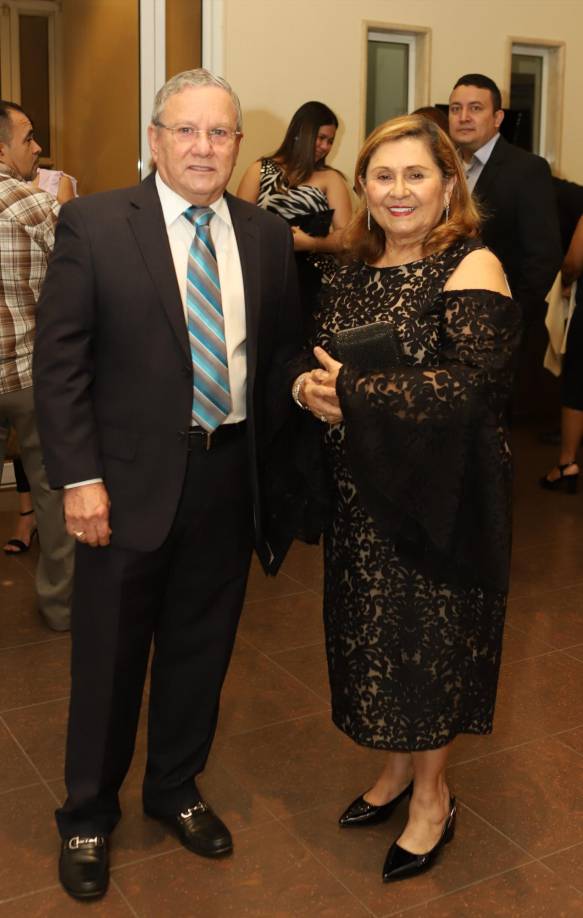 Óscar y Gloria Galeano 