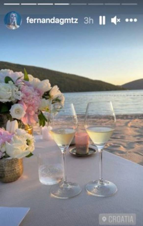 Como parte de su línea de miel, los recién casados visitarán otras partes del continente europeo, como Grecia y Montenegro.