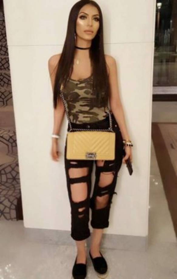 Faryal Makhdoom cuenta con 26 años de edad.