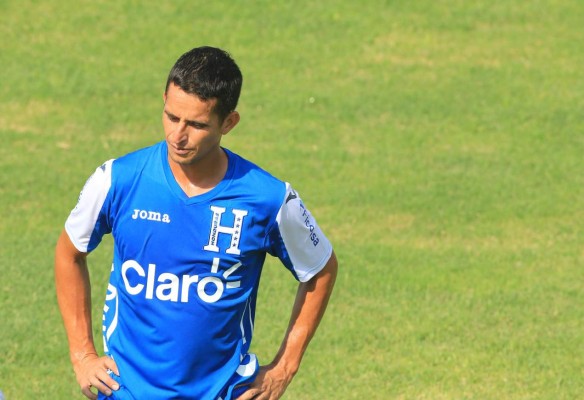 Oliver Morazán reemplaza a Bryan Acosta en la Bicolor