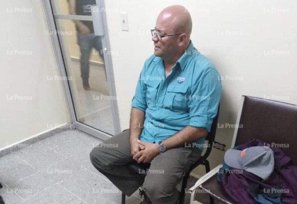 Dictan detención judicial al subcomisionado John Cole Altamirano