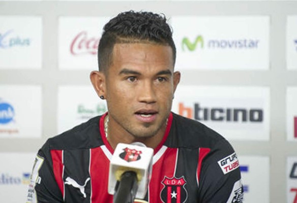 Carlos Discua queda fuera de la Liga Deportiva Alajuelense