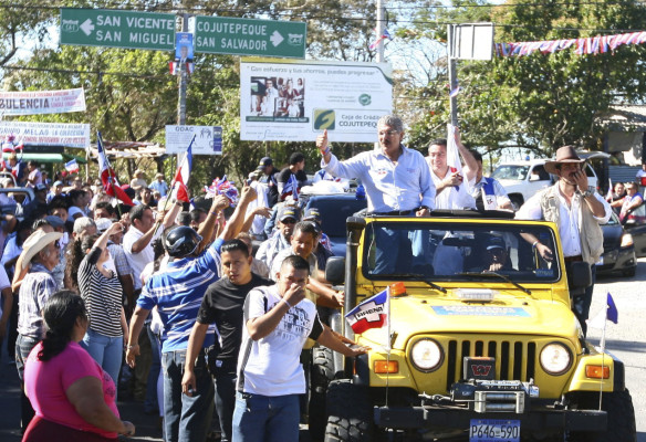 Salvadoreños votarán por la continuidad o el cambio  