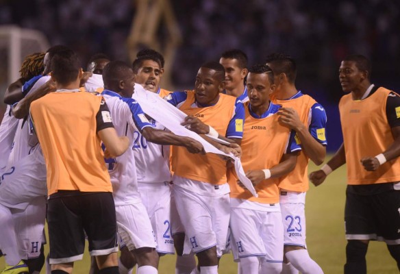 Video: Selección de Honduras le dedicó gol a Arnold Peralta