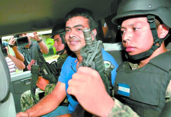 ¿Se está depurando a los alcaldes que actúan al margen de la ley?