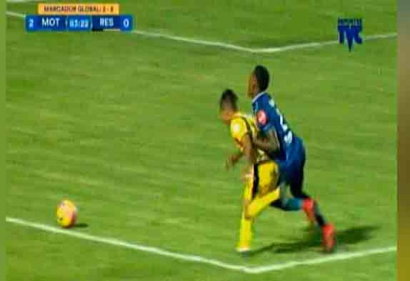 ¡Polémica! El penal que no le sancionaron al Real España ante Motagua