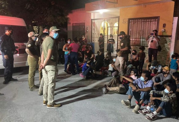 Secuestran a 20 migrantes en un hotel del centro de México