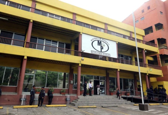 Gremio de abogados exigen juicio contra exdirigentes