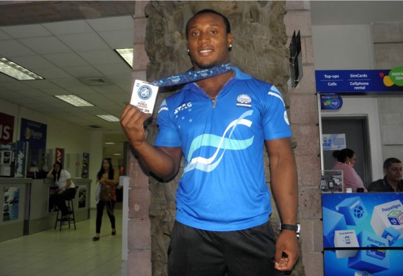 Kevin Mejía volvió victorioso del Mundial Juvenil de Lucha