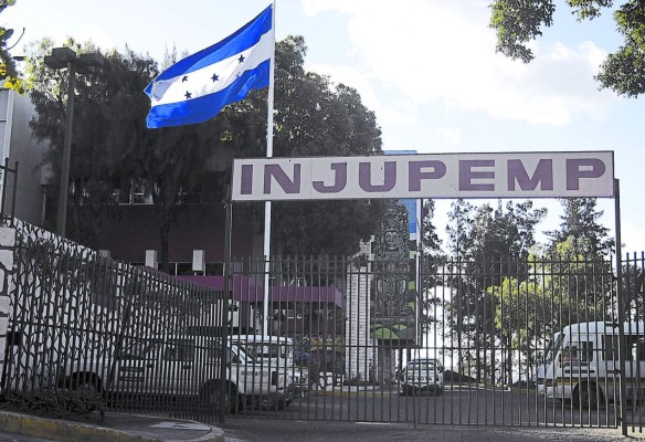 Nepotismo y contrataciones irregulares en el Injupemp