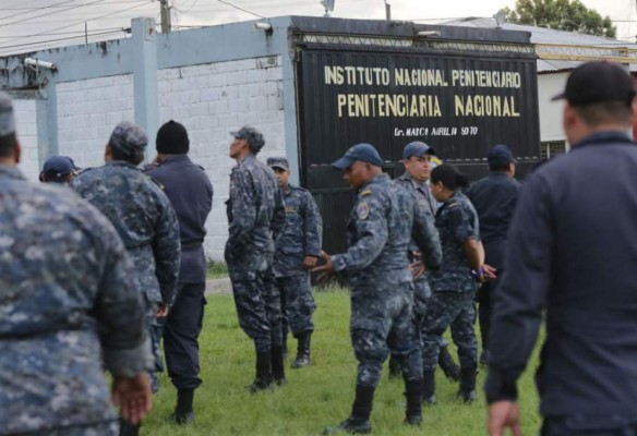 Artefacto explota fuera de la Penitenciaría Nacional