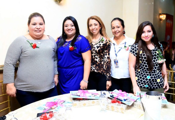 Grupo Opsa festeja a las mujeres en su día