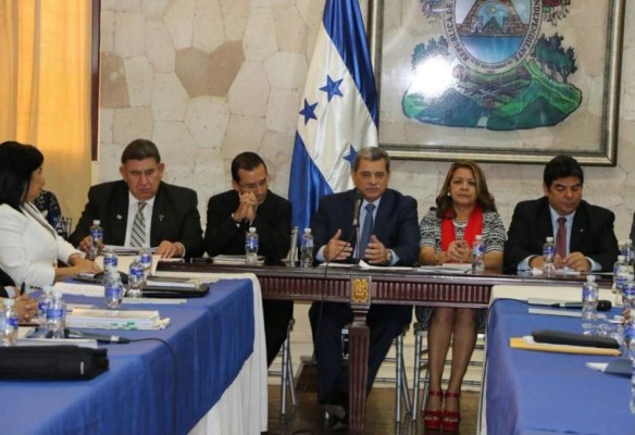 A 1% llegará déficit del sector público no financiero en 2018