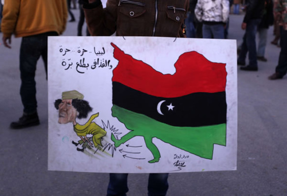 Suiza bloquea cuentas de Gadafi y sus allegados