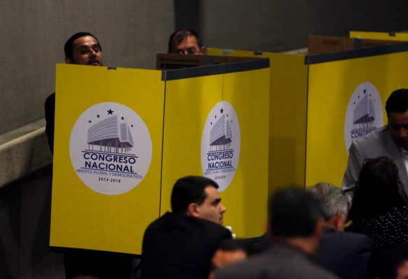 De transparente y democrático tildan proceso para elegir la nueva Corte