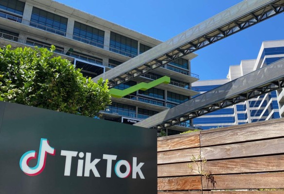 (FILES) In this file photo taken on August 11, 2020, the logo of Chinese video app TikTok is seen on the side of the company's new office space at the C3 campus in Culver City, in the westside of Los Angeles. - Video app Tiktok said on August 22, 2020, it will challenge in court a Trump administration crackdown on the popular Chinese-owned service, which Washington accuses of being a national security threat. (Photo by Chris DELMAS / AFP)