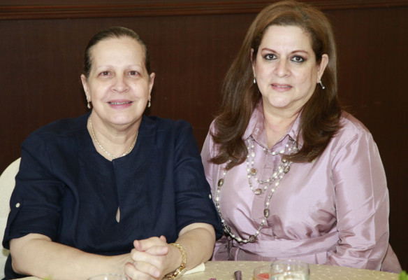 Stephanie Kawas y Arturo Zúniga serán padres