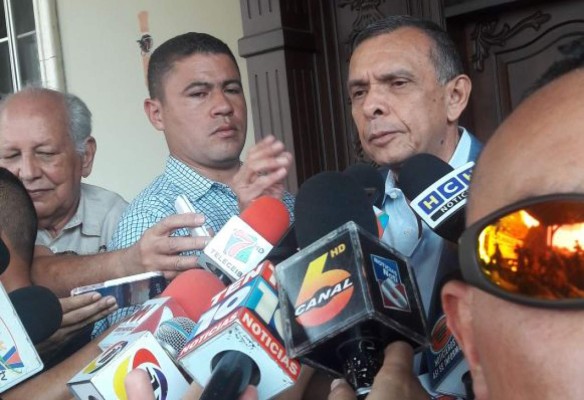 Porfirio Lobo: Rosa Elena es presa política