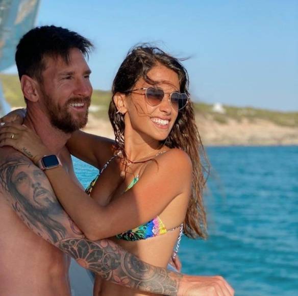 Messi decidió bloquear en Instagram a su fiel seguidora y si bien nunca lo explicó, mucho adujeron que se trataba de una advertencia de su mujer, Antonela Roccuzzo.
