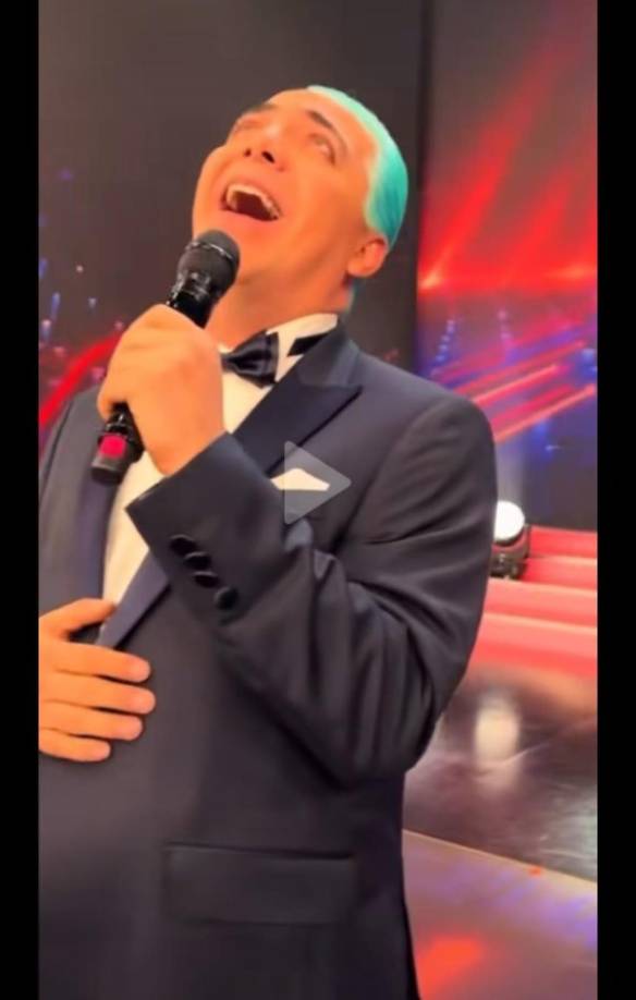 Christian Castro, gracias a sus constantes cambios de imagen, ahora se enfrenta de nuevo a la opinión pública y su presentación en “Bailando 2023”, el vídeo se ha vuelto viral en redes sociales donde recibe múltiples criticas tanto de sus fans, como de diferentes medios de comunicación. 