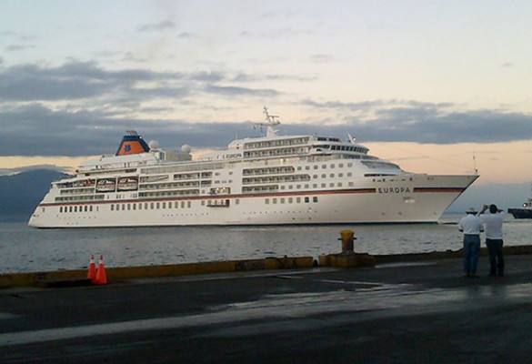 Llega el crucero más lujoso del mundo a Puerto Cortés