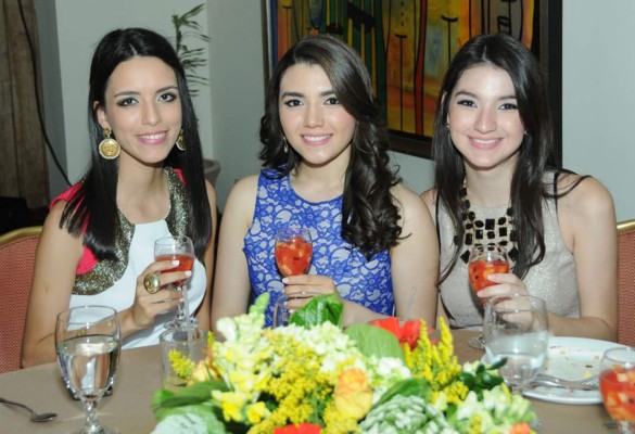 Desayuno promoción 2014 escuela Serán