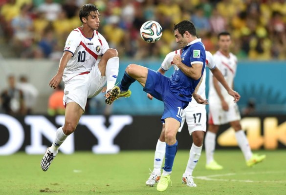 Costa Rica hace historia y clasifica en los penales a cuartos del Mundial