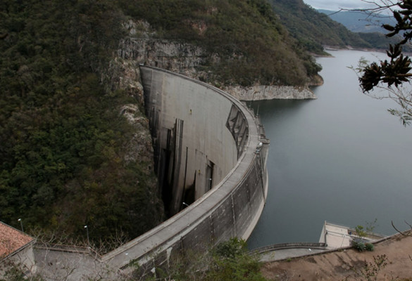 Empresarios y Gobierno analizan instalar quinta turbina en El Cajón