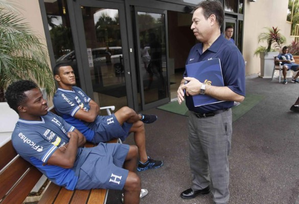 Una mañana con lluvia y exámenes físicos en la Selección de Honduras