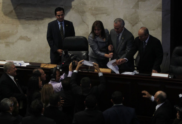 Fotos del zafarrancho en el Congreso Nacional de Honduras