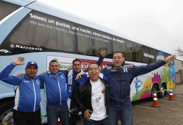 Catrachos hacen vibrar Porto Alegre