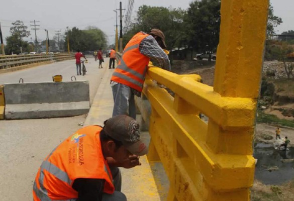 Mañana habilitan puente de Las Brisas, pero cierran otra trocha