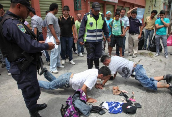 Infraganti caen asaltantes de buses en San Pedro Sula