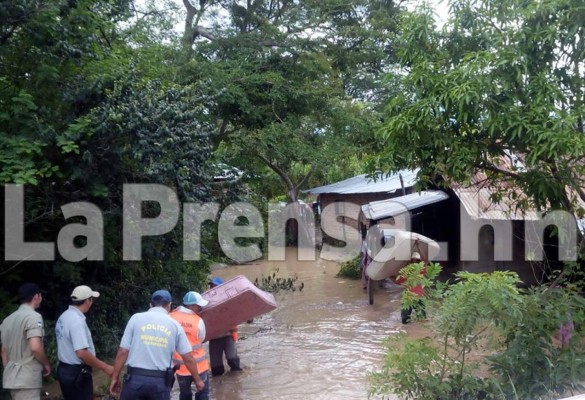 Seis evacuados por inundaciones en el occidente de Honduras