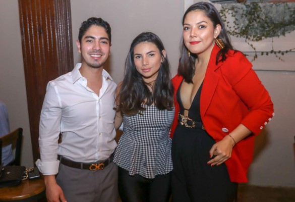 Coctel por el nuevo garden bar La Botella