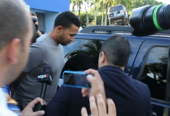 Don Omar es arrestado por golpear a su pareja en Puerto Rico