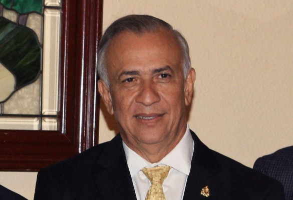 Mauricio Oliva firmará convenios con la OEA
