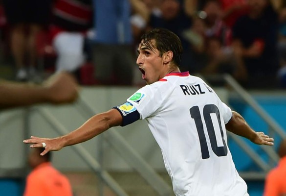 Costa Rica hace historia y clasifica en los penales a cuartos del Mundial