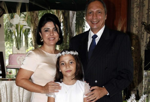 Festejo católico para María Belén Barahona