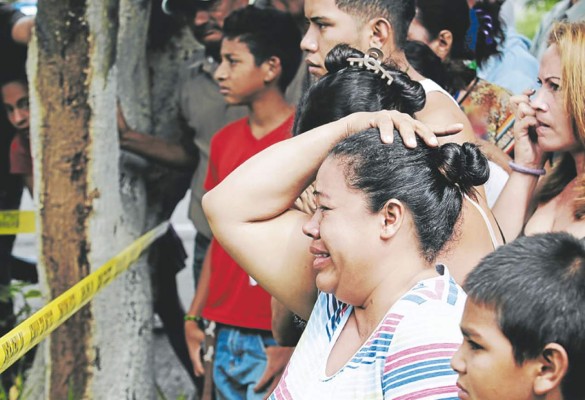 Honduras: Pasajero mata a dos mujeres que asaltaban en un rapidito