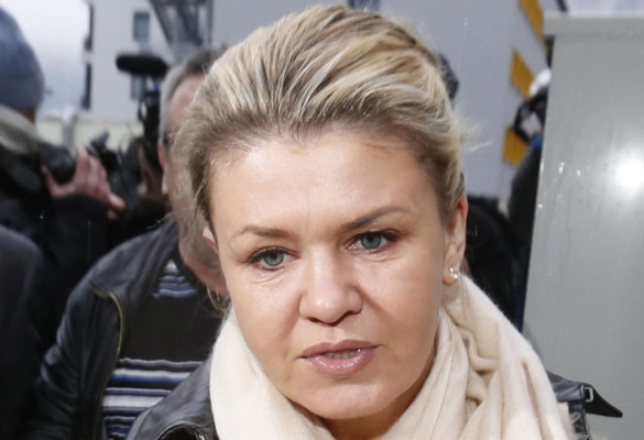Esposa de Schumacher pide a la prensa que abandonen el hospital