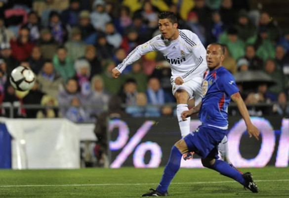 Real Madrid recuperó el liderato con goleada