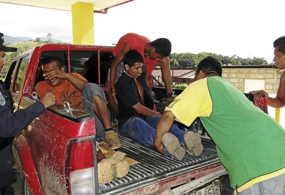 Tres personas resultan heridas en tiroteo en Santa Rita