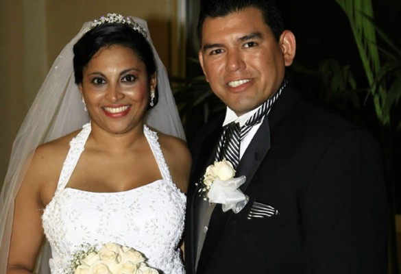 Felicidades a Karla Hernández y Roger Maltez