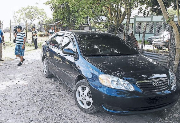 Capturan a dos pilotos mexicanos con una avioneta en La Ceiba