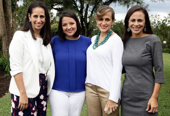 Damas capitalinas apoyan a la fundación Hogar Diamante